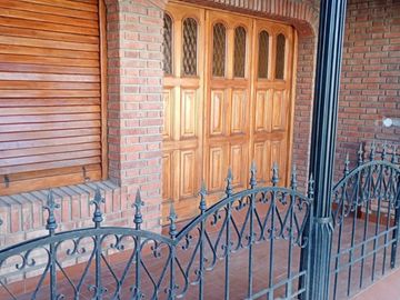 Casa en venta de 2 dormitorios c/ cochera en Pacífico