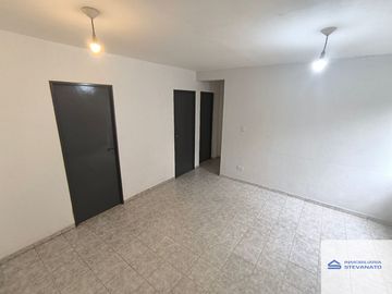 Departamento en venta de 2 dormitorios c/ cochera en Godoy Cruz