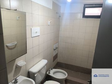 Departamento en venta de 2 dormitorios c/ cochera en Godoy Cruz