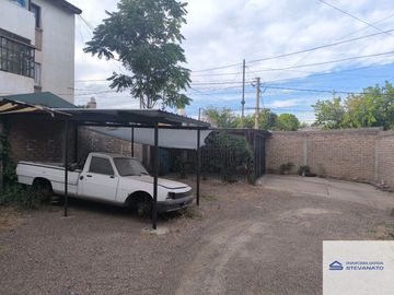 Departamento en venta de 2 dormitorios c/ cochera en Godoy Cruz