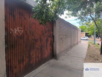 Departamento en venta de 2 dormitorios c/ cochera en Godoy Cruz