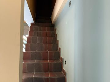 Casa Venta 4 dormitorios c/cochera B. FEPUT (300 mts de Av. America) S.M. de Tuc