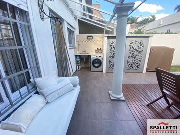 Dúplex en venta de 4 dormitorios c/ cochera en Ramos Mejía