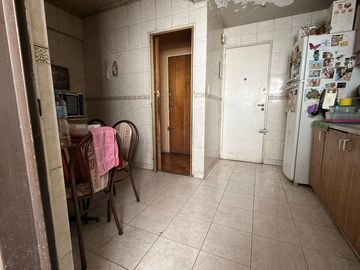 Departamento en venta de 3 dormitorios c/ cochera en Palermo