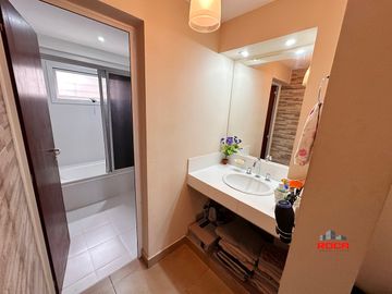 Duplex en venta en Huaico a metros de Av. Bolivia