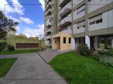 Venta O Permuta. Departamento 3 Amb. En Las Torres De 9 De Julio Al 5600