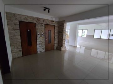 Venta O Permuta. Departamento 3 Amb. En Las Torres De 9 De Julio Al 5600
