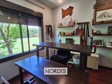 B °Pueyrredon Categoría Cubierta 428 m2 Lote 1200 m2