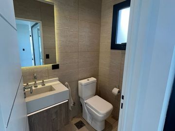 Casa en venta de 3 dormitorios c/ cochera en Los Talas