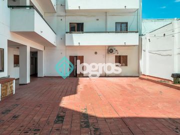 Departamento en venta de 3 dormitorios con cochera en Microcentro - Salta