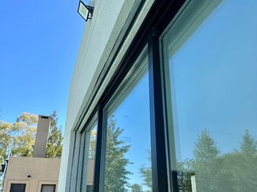 Casa en venta de 3 dormitorios c/ cochera en Los Talas