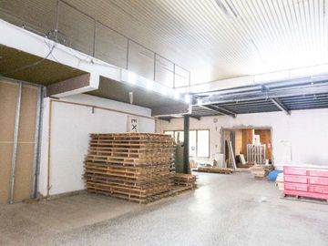Depósito en venta de 290m2 ubicado en Pedro Pico