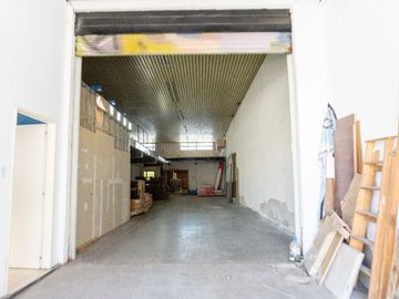 Depósito en venta de 290m2 ubicado en Pedro Pico