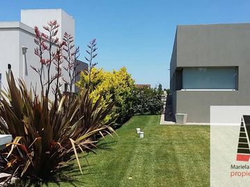 Casa en venta de 3 dormitorios en La Reserva