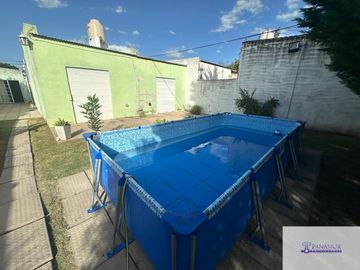 Casa en venta de 2 dormitorios c/ cochera en 9 de Julio