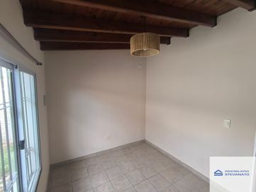 Departamento en venta de 5 dormitorios c/ cochera en Luzuriaga