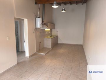 Departamento en venta de 5 dormitorios c/ cochera en Luzuriaga