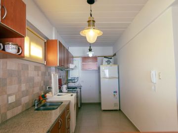 Departamento en venta de 2 dormitorios c/ cochera en Monte Hermoso