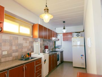 Departamento en venta de 2 dormitorios c/ cochera en Monte Hermoso