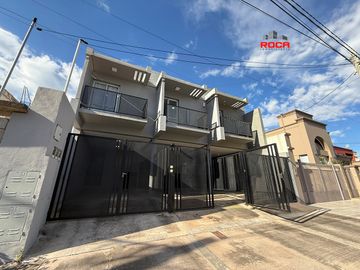 Duplex en venta en Bajo La Viña a pasos de Av. Balbín