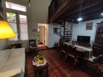 VENTA PH, con Patio y bajas Expensas. Silencioso. Luminoso!!!