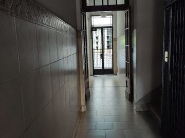 VENTA PH, con Patio y bajas Expensas. Silencioso. Luminoso!!!