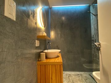 Venta Departamento 3 ambientes al frente. Zona Plaza Mitre