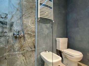 Venta Departamento 3 ambientes al frente. Zona Plaza Mitre