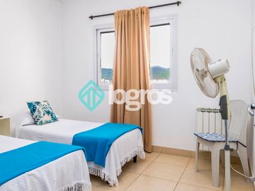 Departamento amoblado en venta de 2 dormitorios en Macrocentro