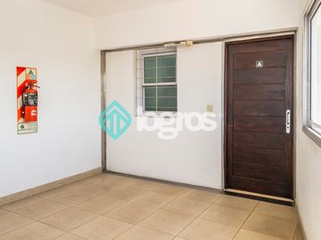 Departamento amoblado en venta de 2 dormitorios en Macrocentro