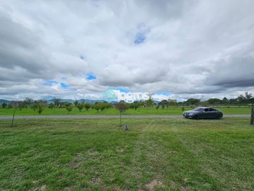 Terreno / Lote en venta de 1363 m2 ubicado en Club de Campo Ojimoro