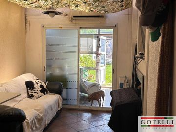 Venta Monte Grande Barrio Mirasoles Casa de 3 Dormitorios, Galeria y Piscina