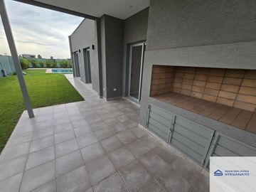 Casa en venta de 3 dormitorios en Lunlunta