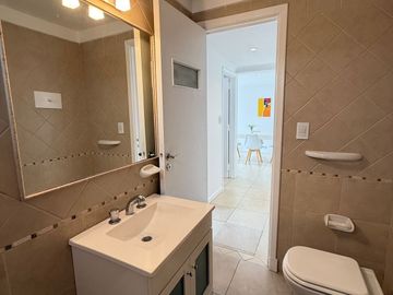 VENTA departamento Plaza Colón Mar del Plata 2 ambientes c/ dependencia