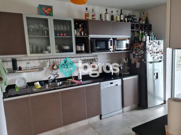 Casa en venta de 4 dormitorios en Grand Bourg - Apta Credito