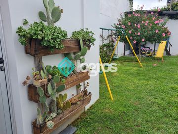 Casa en venta de 4 dormitorios en Grand Bourg - Apta Credito