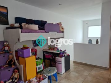Casa en venta de 4 dormitorios en Grand Bourg - Apta Credito