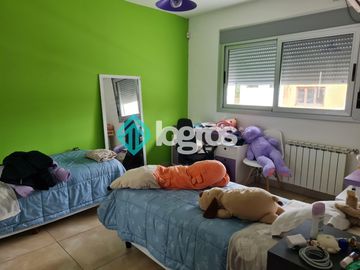 Casa en venta de 4 dormitorios en Grand Bourg - Apta Credito