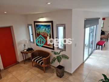 Casa en venta de 4 dormitorios en Grand Bourg - Apta Credito