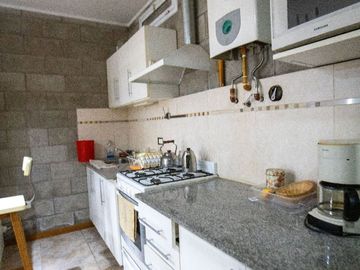 Casa en venta de 3 dormitorios c/ cochera en Monte Hermoso