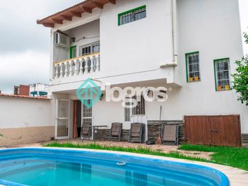 Casa en venta de 3 dormitorios en Barrio San Carlos