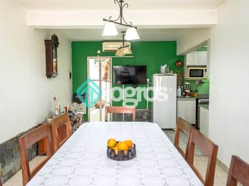 Casa en venta de 3 dormitorios en Barrio San Carlos