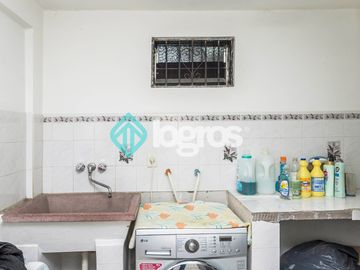 Casa en venta de 3 dormitorios en Barrio San Carlos