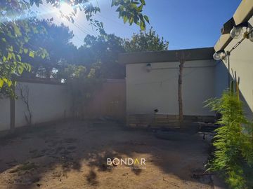 OPORTUNIDAD- 2 PROPIEDADES EN 1 B° SANTA ANA