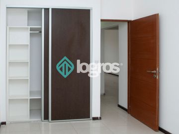 Departamento en venta de 2 dormitorios con cochera en Salta