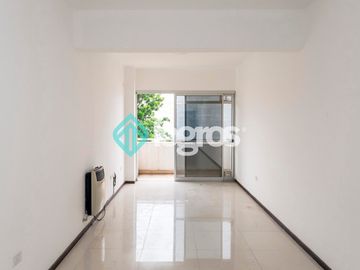 Departamento en venta de 2 dormitorios con cochera en Salta