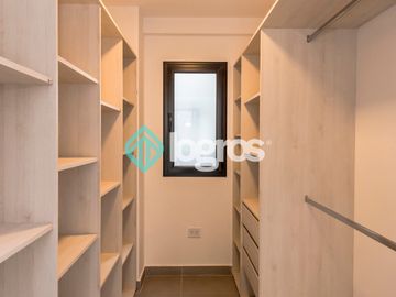 Departamento en venta de 2 dormitorios con cochera en Salta