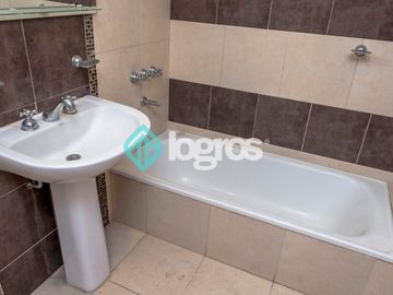 Departamento en venta de 2 dormitorios con cochera en Salta