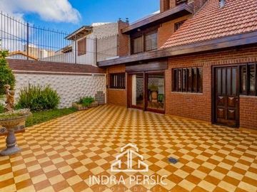 VENTA APTO CRÉDITO Chalet San José Mar del Plata 4 ambientes con garaje y patio