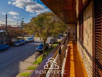 VENTA APTO CRÉDITO Chalet San José Mar del Plata 4 ambientes con garaje y patio